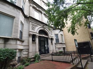 652 W Roscoe St APT 102, Chicago, IL 60657
