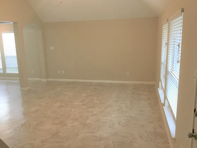 13030 Maile Park Dr — Photo 6