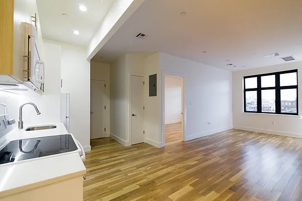 Rented by Nooklyn NYC LLC | media 11