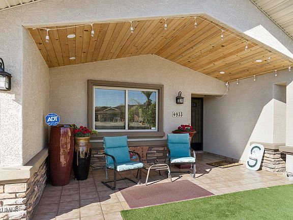 4th image of 4933 E FLOWER Avenue