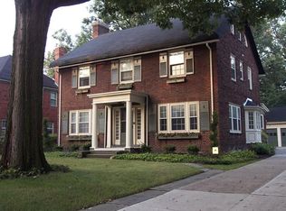 3102 Chadbourne Rd, Shaker Heights, OH 44120