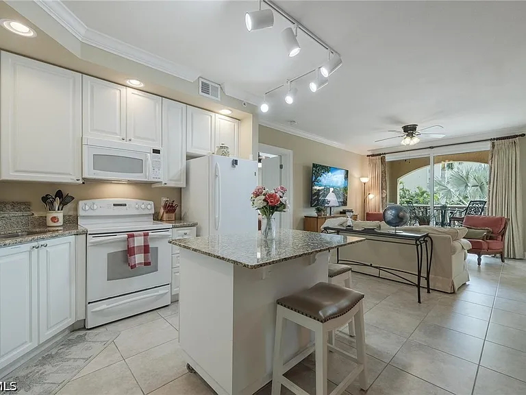 2825 Palm Beach Blvd #214 — Photo 21
