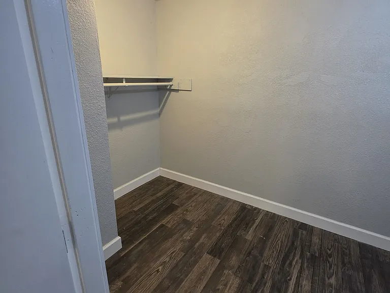 7706 Thurow St — Photo 20