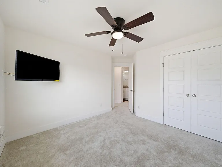 201 Marbella Grove Ct — Photo 25
