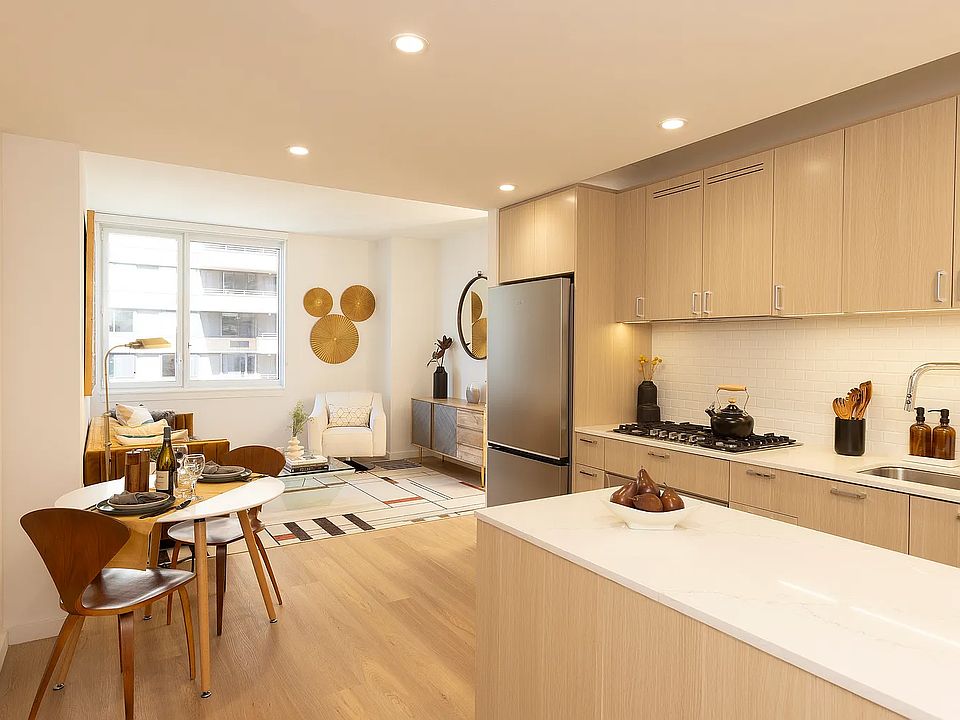 1st image of 266 W 96th St #1601