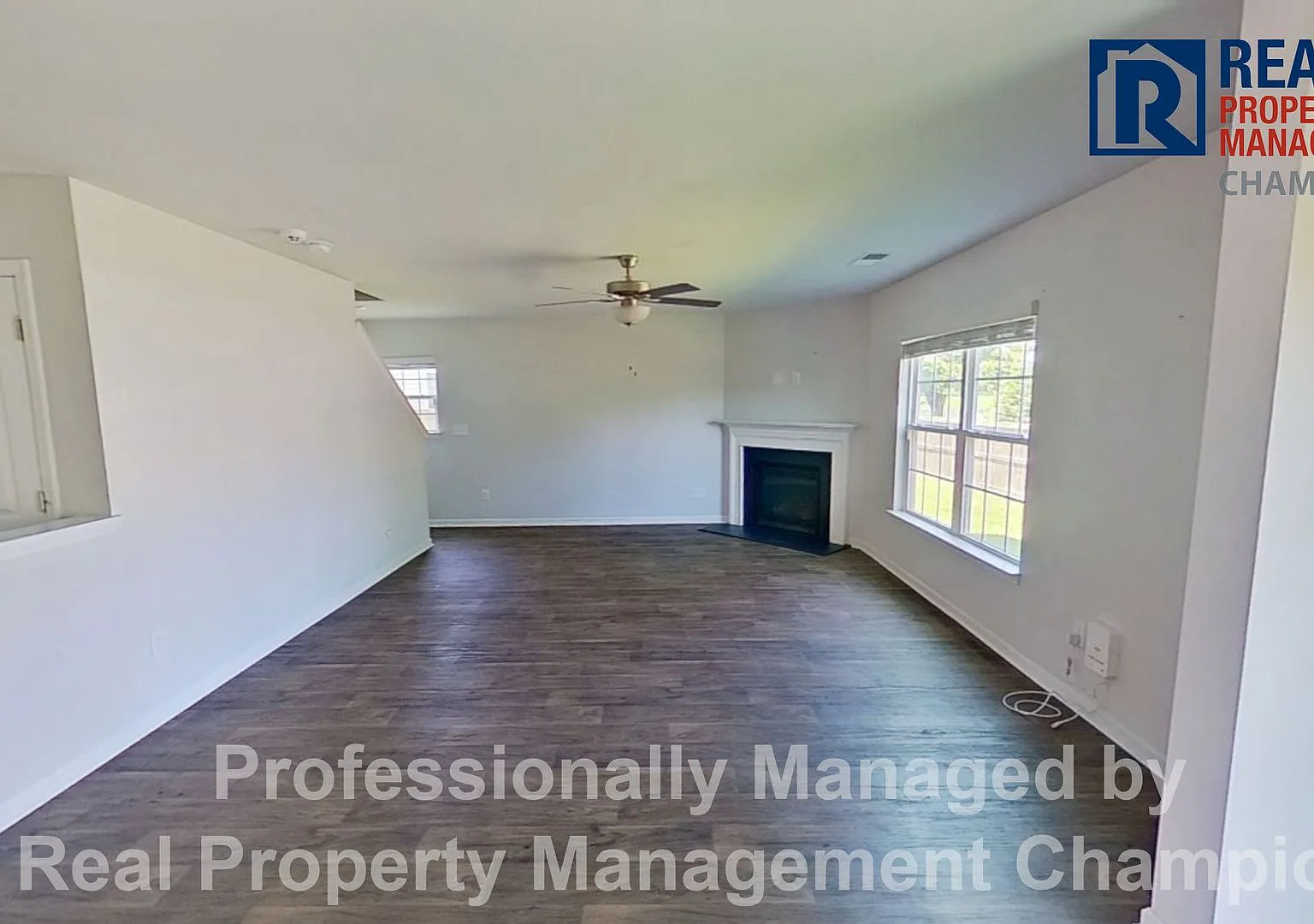 Spacious Home w/Open Living, Fireplace, Fenced Yard & Solar Panels — Photo 4