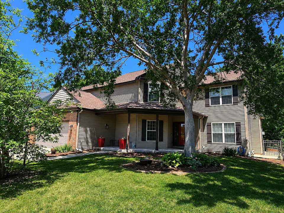 1st image of 2702 Springhill Ln