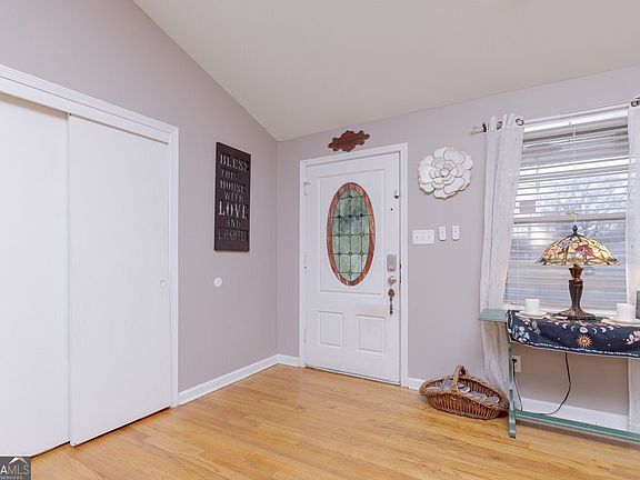 4th image of 210 Granada Ter