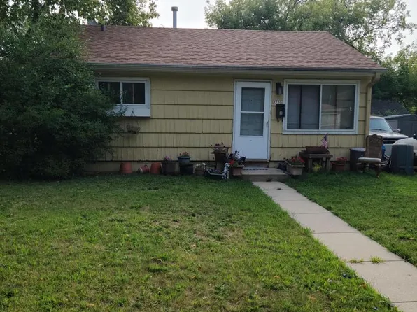 5738 North 61st STREET, Milwaukee, WI 53218