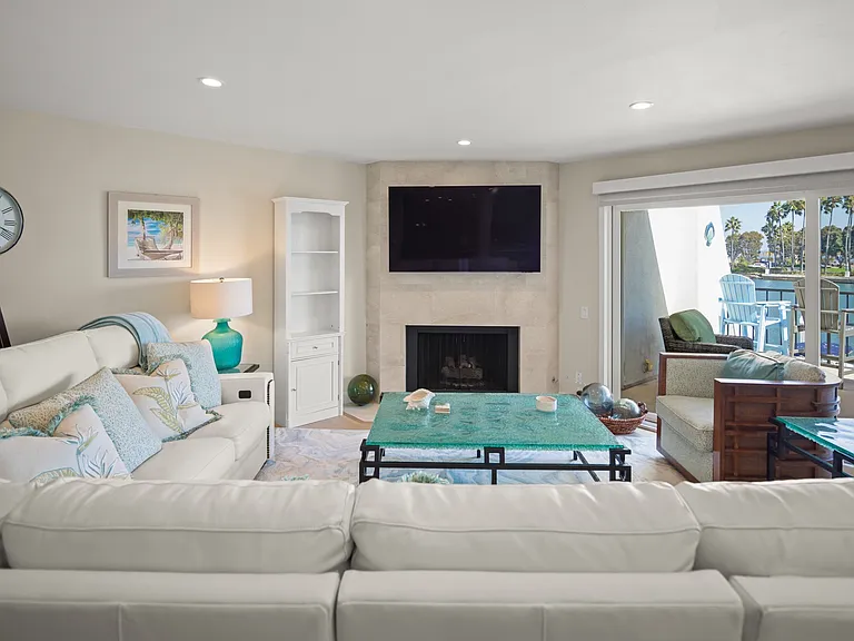 8 Antigua Ct — Photo 18
