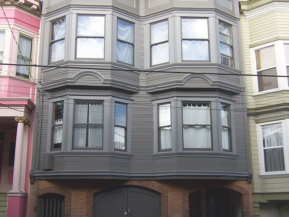 1st image of 256 Lexington St