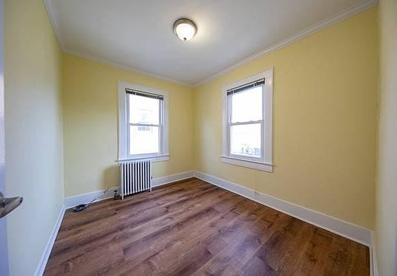 4th image of 8517 261st St