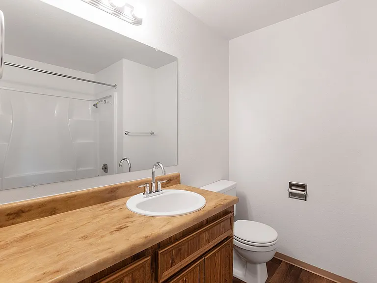 1219 East St SE — Photo 6