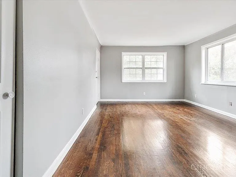 1638 Crest Hill Ave #3 — Photo 17