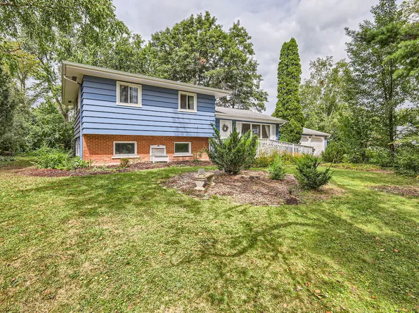 29W270 National St, West Chicago, IL 60185