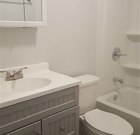 5th image of 715 Missouri St #2