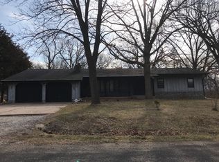 529 Cedar Dr, Metamora, IL 61548