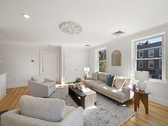 3rd image of 1 Pleasant St #3