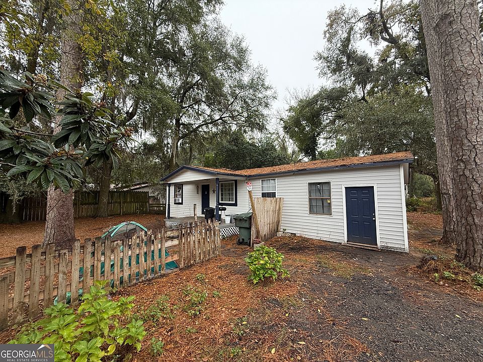 1st image of 316 Edgewater Rd