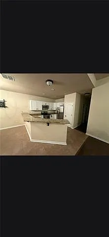 3 bed, 2.0 bath, 1442 sqft, $1,825 — Photo 3