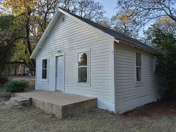 5th image of 1321 W 1st St