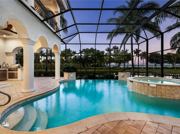 18040 Via Bellamare LN, MIROMAR LAKES, FL 33913