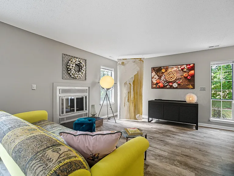 4658 Genoa Cir — Photo 2