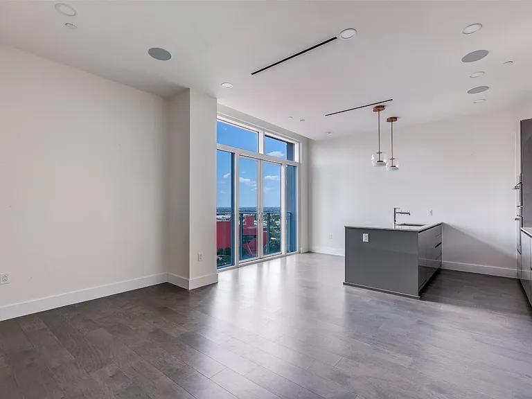 123 Lexington Ave #1408 — Photo 7