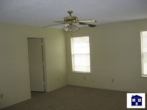 4th image of 607 Delmar Dr