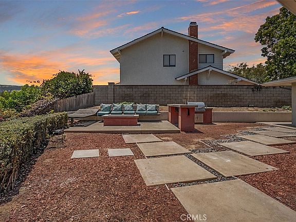 2nd image of 23932 Flores Ave
