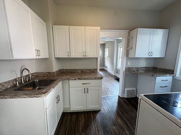 5th image of 717 Westmoreland Ave #717