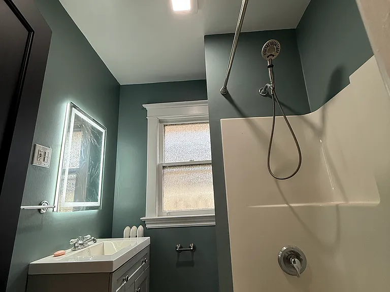 629 Parkside Ave — Photo 4