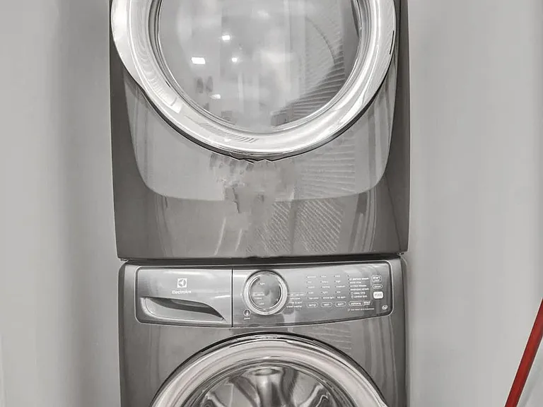 Washer/Dryer