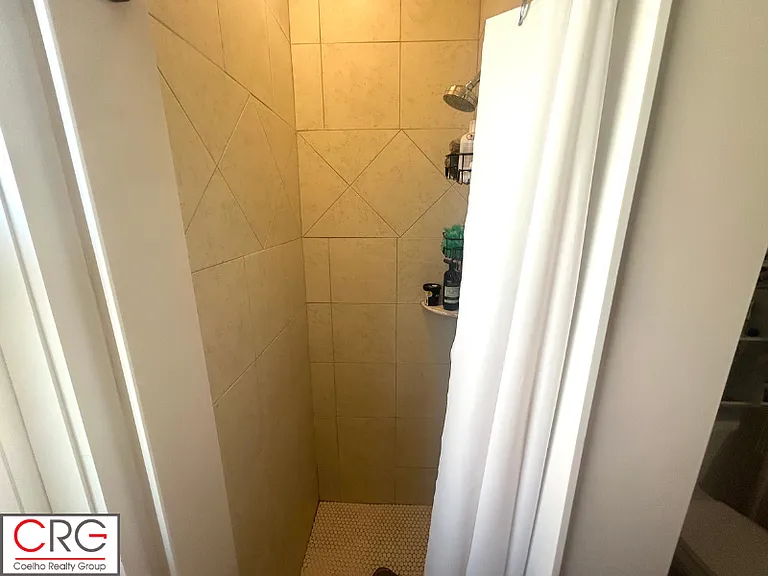 52 Morton Ave #2 — Photo 21