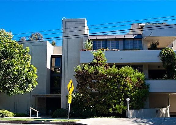2nd image of 16450 W Sunset Blvd Unit 202