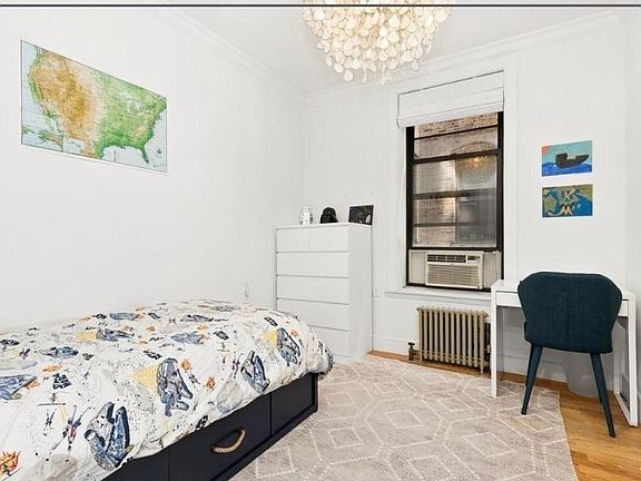 4th image of 1890 A C Powell Blvd APT 4E