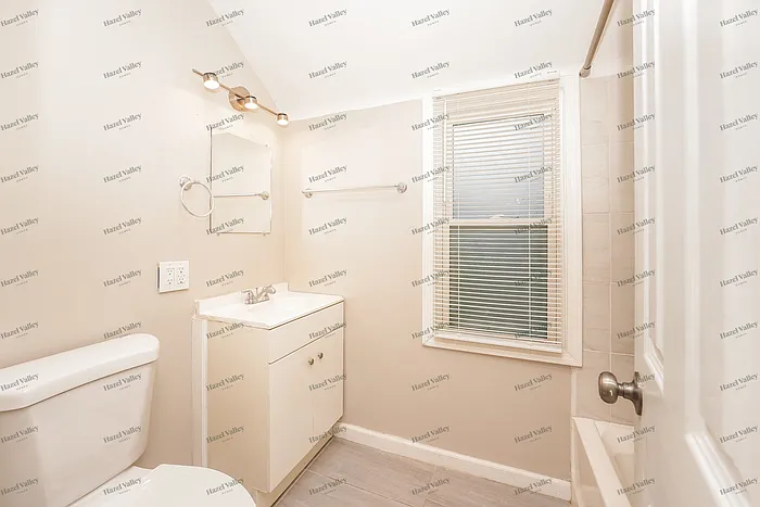 12522 Crossburn Ave — Photo 11