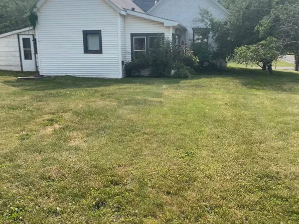 505 S Jackson St, Blandinsville, IL 61420