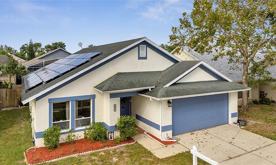 1st image of 30421BLOOMSBURY Drive Way