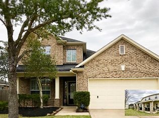 1905 Highland Point Ct, Pearland, TX 77581