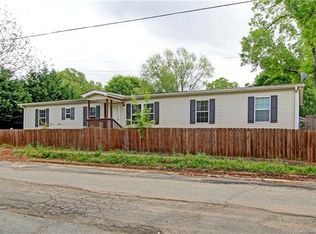 302 E Pressley Ave, Mooresville, NC 28115