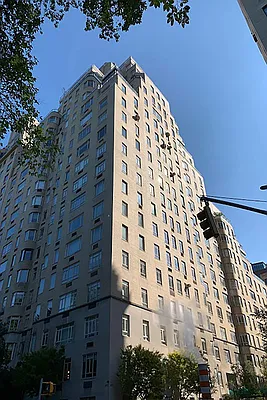 Sold by Sotheby's International Realty | media 13