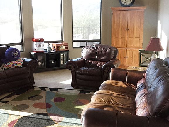 4th image of 9039 S San Pablo Dr