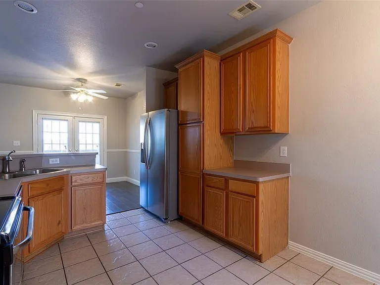 10008 Dryden Ln — Photo 10