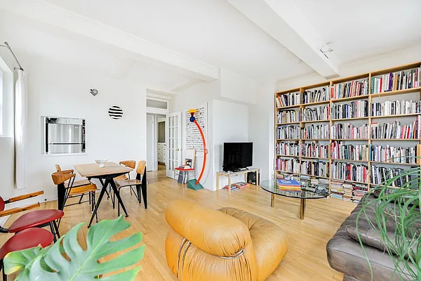 Rented by Compass | media 11