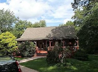 128 Maxson Hill Rd, Ashaway, RI 02804