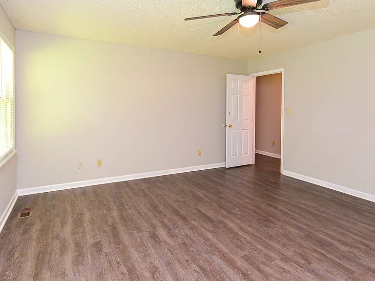 157 Greenwood Dr — Photo 19
