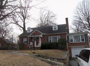 1539 S Hawthorne Rd, Winston Salem, NC 27103