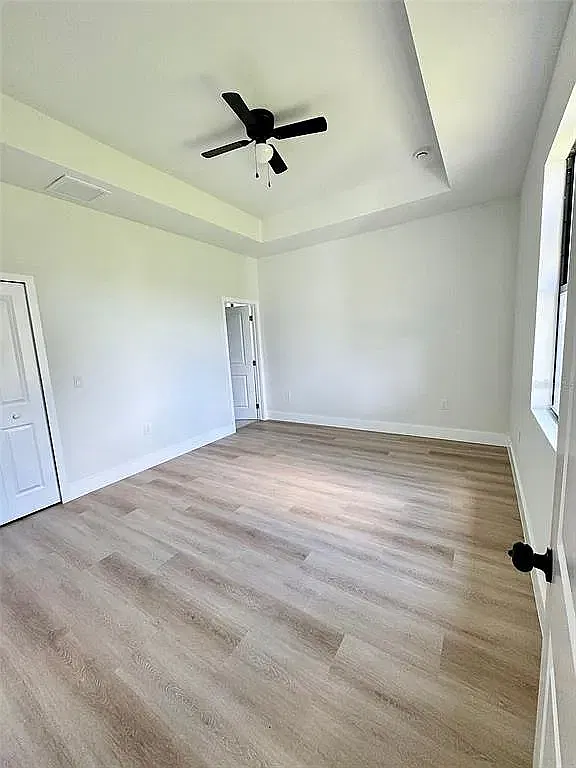 3 bed, 1280 sqft, $1,950 — Photo 2