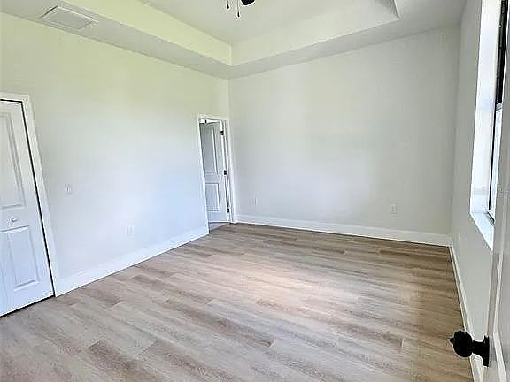 5th image of 1041-1043 Albany Ave #1